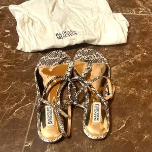 Badgley Mischka Sz 7